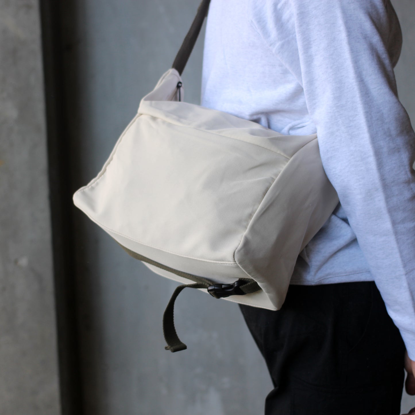 Canvas Weekender Carry Bag (CREAM)