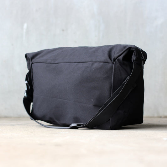 Canvas Weekender Carry Bag (BLACK)